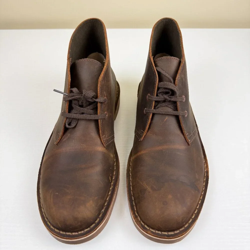 Like New Clarks Bushacre Chukka Boots in Beewax Leather